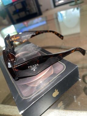 Tortoise sunglasses 🕶️ new
